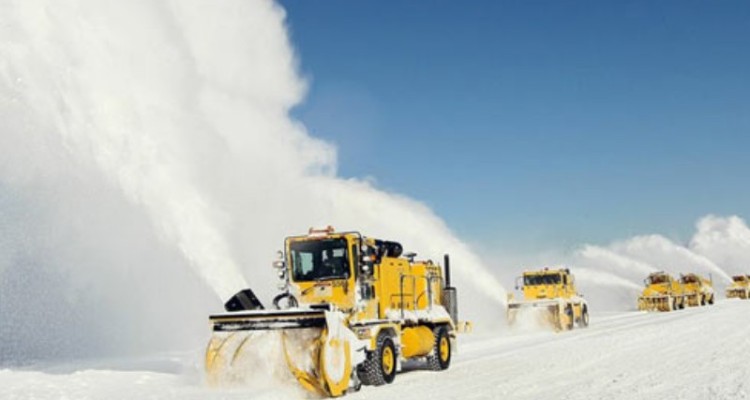 برف روبی 20 کیلومتر از راه های ایلام