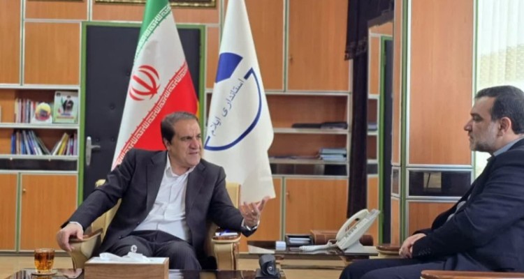 پایه و شالوده کار فرهنگی بایست در کودکان و نوجوانان باشد