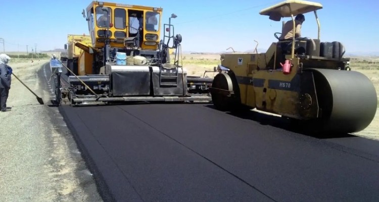 آسفالت 287 کیلومتر از محورهای مواصلاتی ایلام