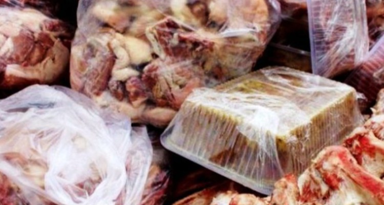 بیش از 3 تن فرآورده دامی فاسد در ایلام معدوم شد