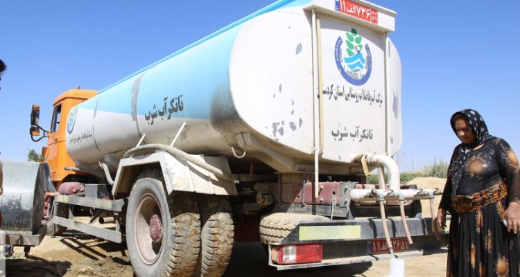 اضافه شدن یک دستگاه تانکر آب به ناوگان نقلیه شهرداری