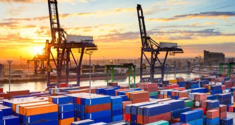 صادرات ۶۲ میلیون دلار کالا از مرز مهران به عراق طی یک ماه