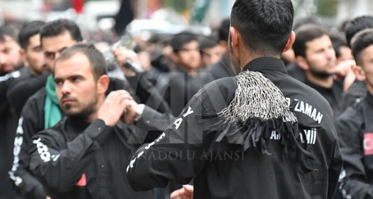 عکس/ ایلام در سوگ عاشورا؛ شهر عزادار حسین است