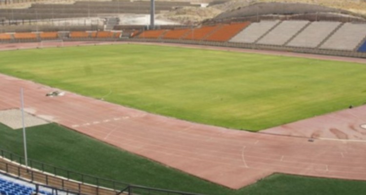 راز 15 ساله عدم بهره برداری از ورزشگاه ایلام چیست؟/ وعده‌ها یکی پس از دیگری کارساز نمی‌شوند!