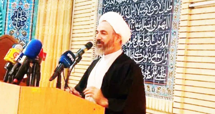 تأکید نماینده ولی‌فقیه بر ضرورت حمایت از هنرمندان و پرهیز از تخریب رسانه‌ای