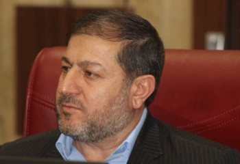 دهه فجر نماد پیروزی نور بر ظلمت است