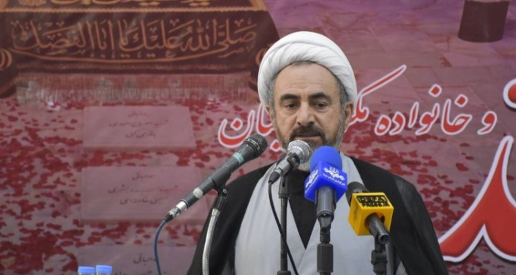 حاضران در تجمعات شبانه نسبت به پیامد شعارهای تفرقه افکن آگاه باشند