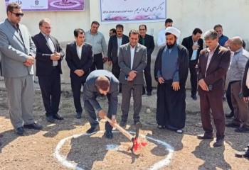 کلنگ‌ زنی مدرسه ۶ کلاسه الزهرا در بخش شباب