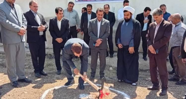 کلنگ‌ زنی مدرسه ۶ کلاسه الزهرا در بخش شباب