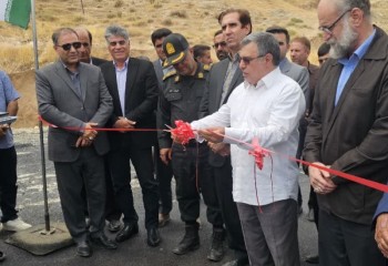 بهره برداری از 2 کیلومتر محور قاضی خان بدره همزمان با هفته دولت