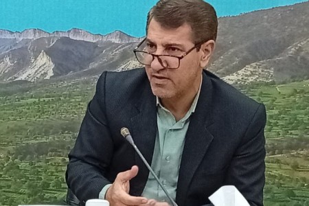 برای حل مشکلات پیمانکاران و تکمیل پروژه‌های مسکن ایلام پای کار هستیم