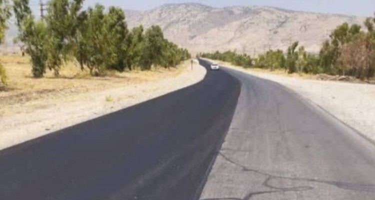 اجرای بیش از ۲۱ کیلومتر روکش حفاظتی راههای آبدانان