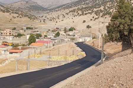 آسفالت ۴ هزار مترمربع از معابر روستای چشمه‌پهن ملکشاهی