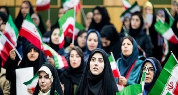 دانشجو مظهر بصیرت و بیگانه‌ستیزی/ عدالت‌گرایی و فسادستیزی دو شاخصه مهم دانشجویان است