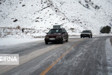 بانک ها ، دستگاه های امدادی و خدمات‌رسان ایلام تعطیل نیستند