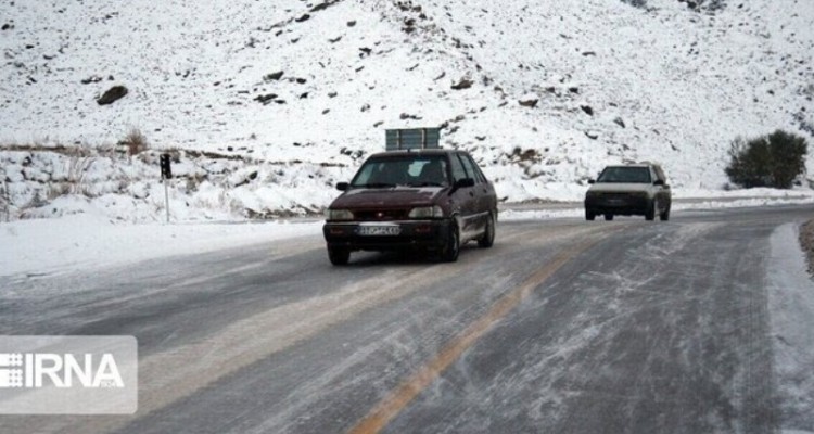 بانک ها ، دستگاه های امدادی و خدمات‌رسان ایلام تعطیل نیستند
