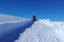 پخش 1255 تن مخلوط ماسه و نمک در جاده‌های استان ایلام