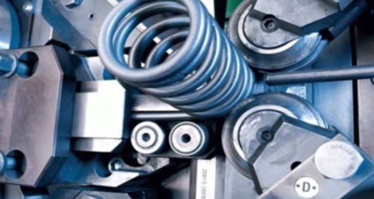 تولید روزانه 5 تن محصول در کارخانه فنر خودرو در ایلام