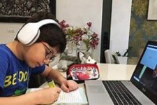 آموزش مجازی در مدارس پرجمعیت شهری ایلام اجرا می شود