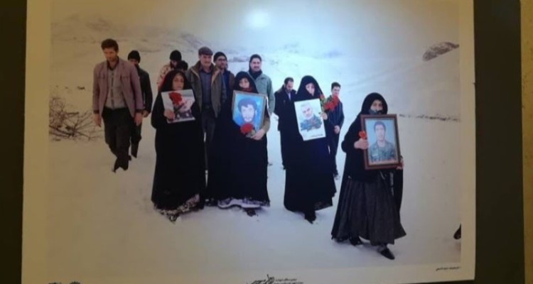 نمایشگاه عکس شهید سلیمانی از دریچه دوربین تسنیم