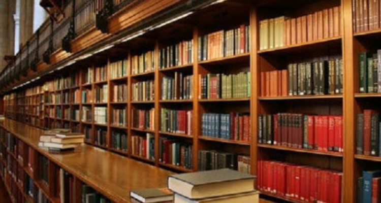 اینستاگرام هشت ساعت، چرخ‌زدن در کتاب...؟