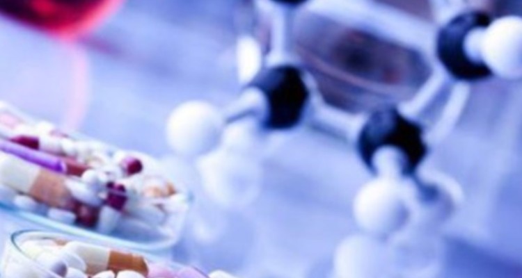 گرانی دارو؛ تبعات سهل‌انگاری در برخورد با تعارض منافع حوزه سلامت/ لزوم ورود دستگاه قضا به گلوگاه های فساد سازمان غذا و دارو