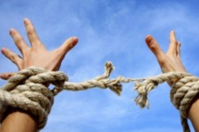 پرونده قصاصی که پس از ۱۰ سال با صلح و سازش مختومه شد