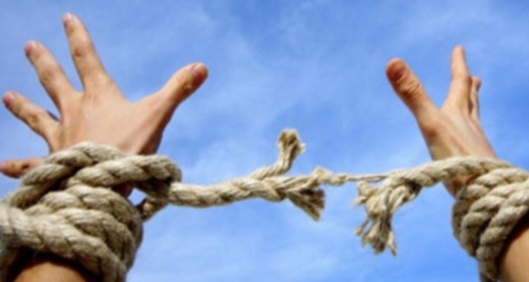 پرونده قصاصی که پس از ۱۰ سال با صلح و سازش مختومه شد