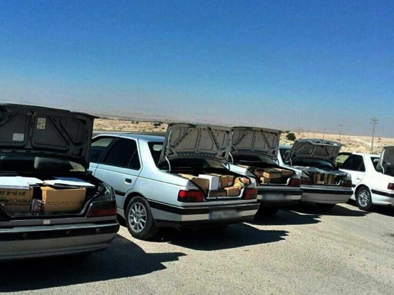 توقیف ۶۹۸ خودرو شوتی حامل کالای قاچاق در ایلام توقیف ۶۹۸ خودرو شوتی حامل کالای قاچاق در ایلام