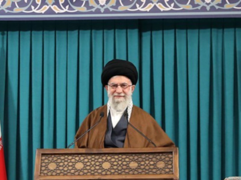 رهبر انقلاب سال ۱۴۰۲ را با عنوان سال «مهار تورم و رشد تولید» نامگذاری کردند رهبر انقلاب سال ۱۴۰۲ را با عنوان سال «مهار تورم و رشد تولید» نامگذاری کردند