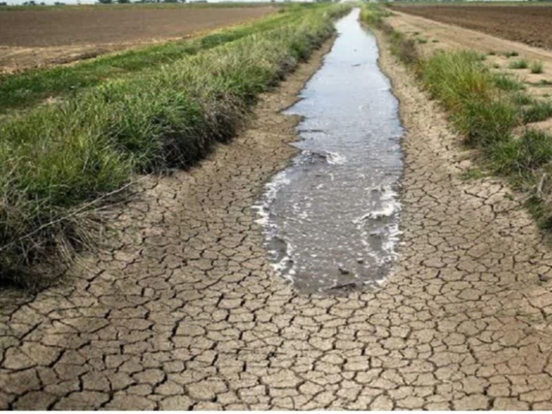 تنش آبی سه روستای ملکشاهی مرتفع شد تنش آبی سه روستای ملکشاهی مرتفع شد
