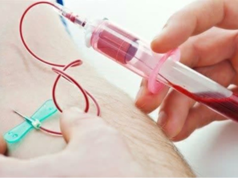 اهدای خون بیش از 8 هزار ایلامی در نیمه نخست سال جاری اهدای خون بیش از 8 هزار ایلامی در نیمه نخست سال جاری