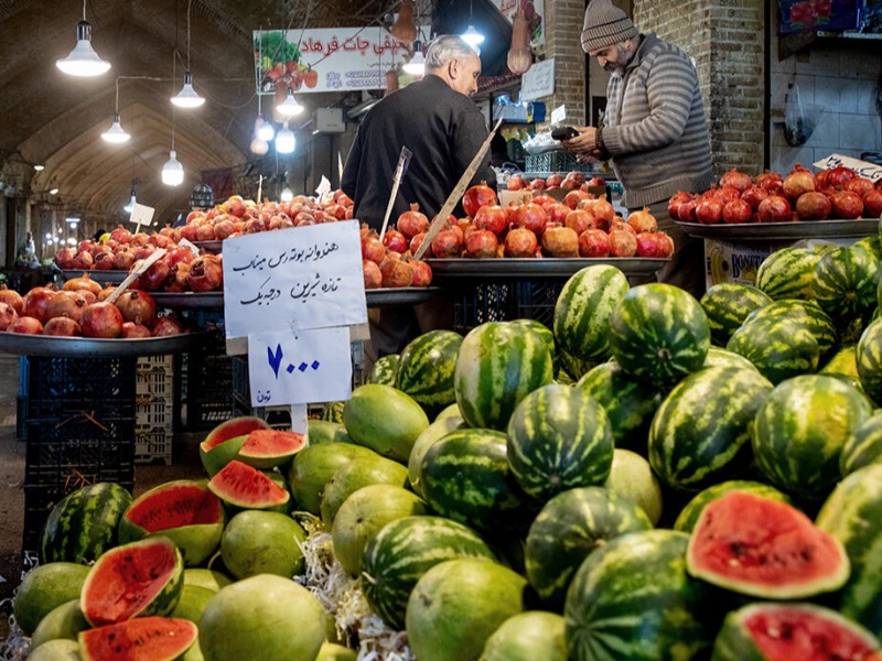 نظارت 18 تیم بازرسی بر بازار شب یلدا در ایلام نظارت 18 تیم بازرسی بر بازار شب یلدا در ایلام