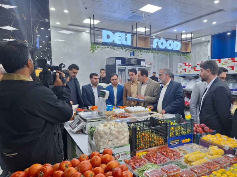اجرای گشت مشترک نظارت بر بازار با حضور فرماندار اجرای گشت مشترک نظارت بر بازار با حضور فرماندار