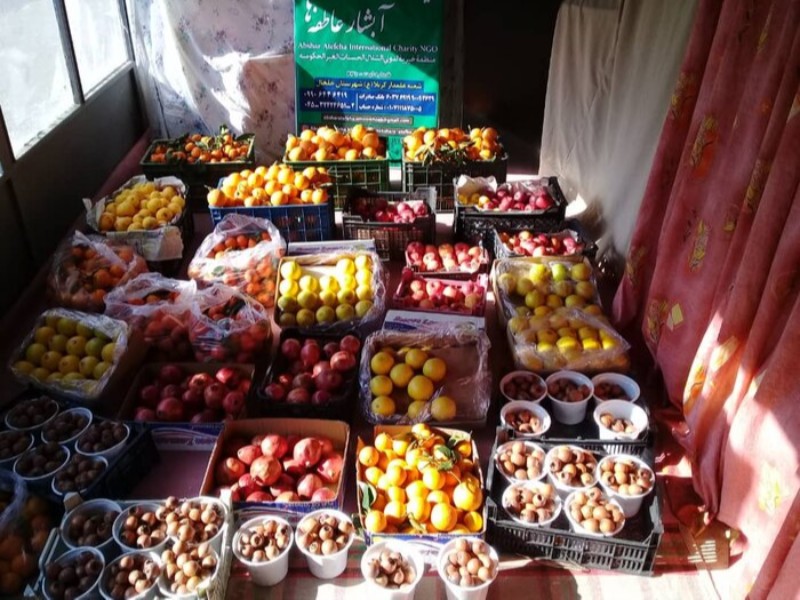 فیلم/یلدای مهدوی و توزیع بسته های یلدایی