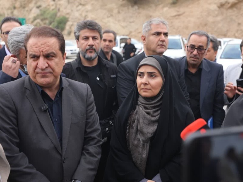بازدید وزیر راه و شهرسازی و استاندار ایلام از تونل دوم آزادی