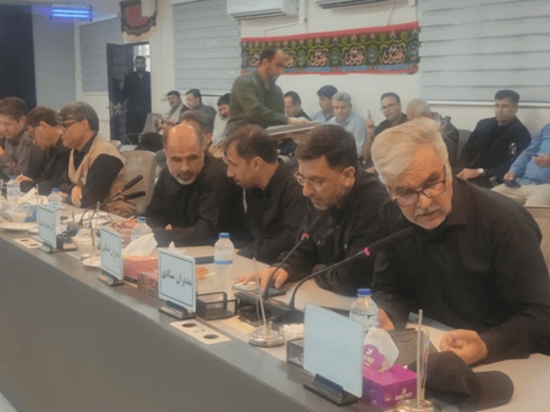 اعزام 300 دستگاه اتوبوس در مرز مهران/ تقویت ناوگان همچنان ضروری است اعزام 300 دستگاه اتوبوس در مرز مهران/ تقویت ناوگان همچنان ضروری است