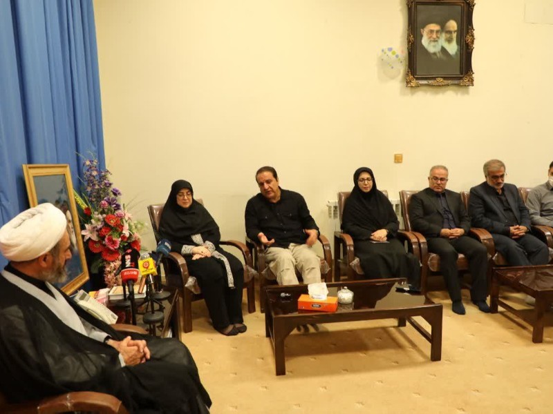 همدلی و مشارکت عمومی پشتوانه ای ارزشمند برای عبور از دشواری ها است